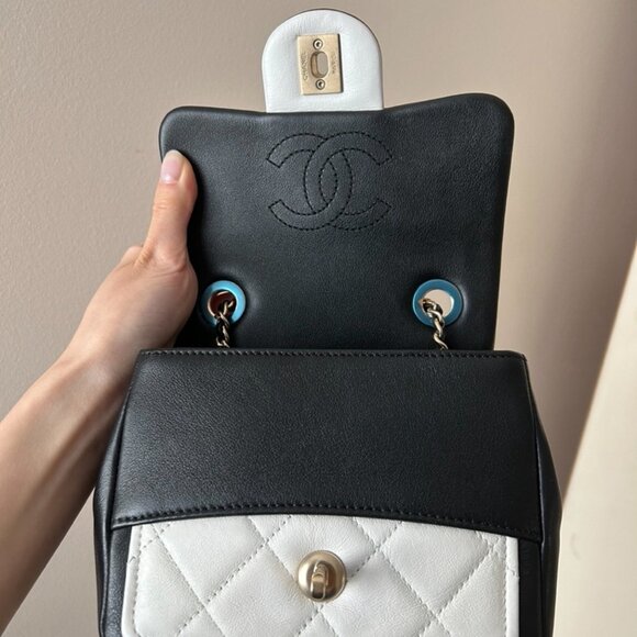 Chanel square mini single flap - Picture 7 of 16